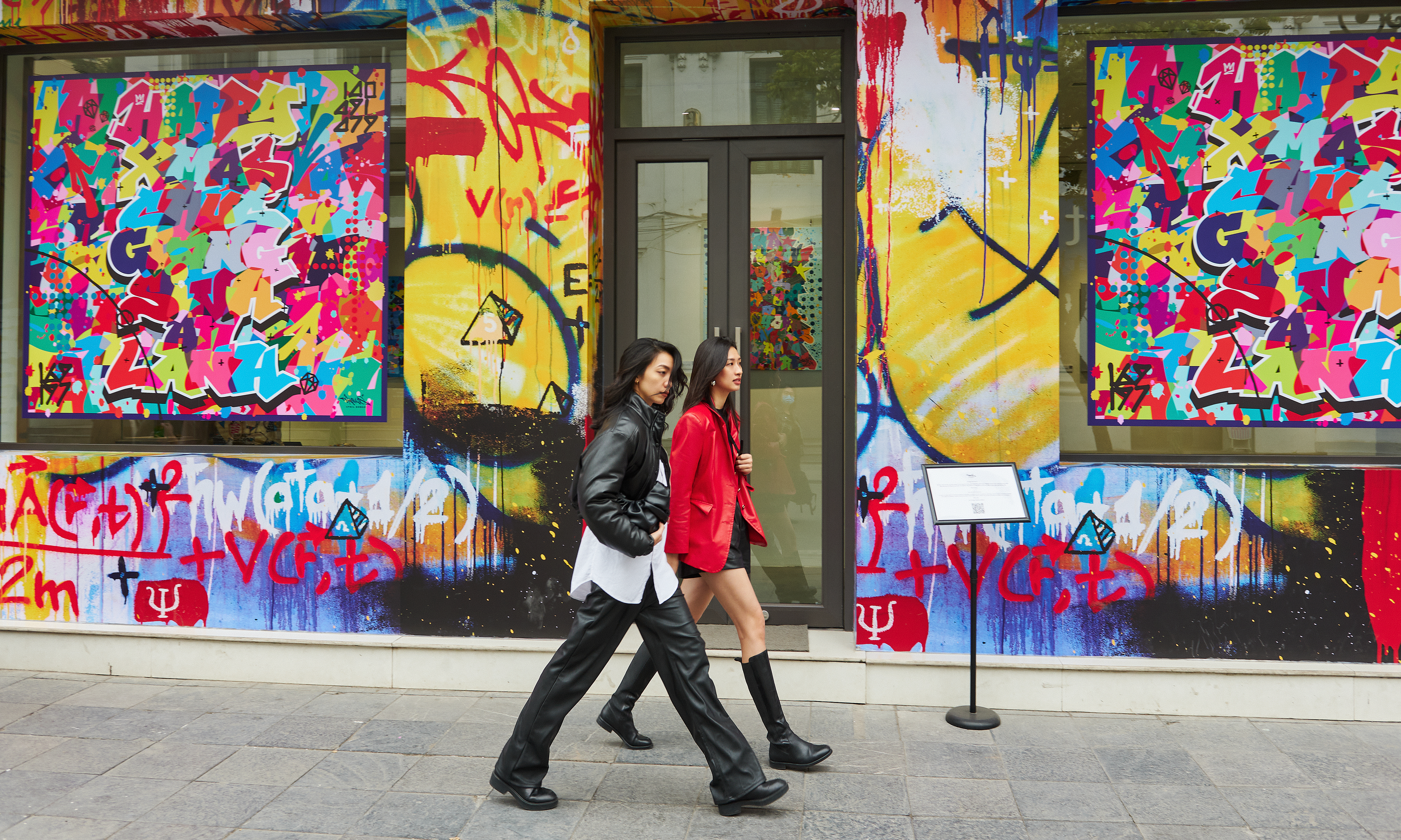 HÀ NỘI: XUẤT HIỆN MỘT ‘CHIẾC BACK-DROP’ TUYỆT VỜI CHO MÙA LỄ HỘI